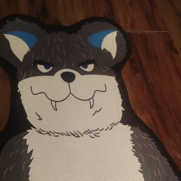 Wolf Bearbrick Rug - Picture 2 of 4